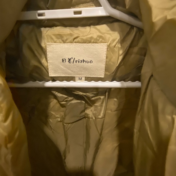 Long down puffy jacket - Picture 9 of 10